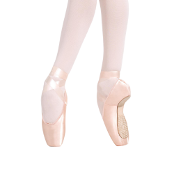 Développé Pointe Shoe with #5.5 Shank and Moderate Toe Box